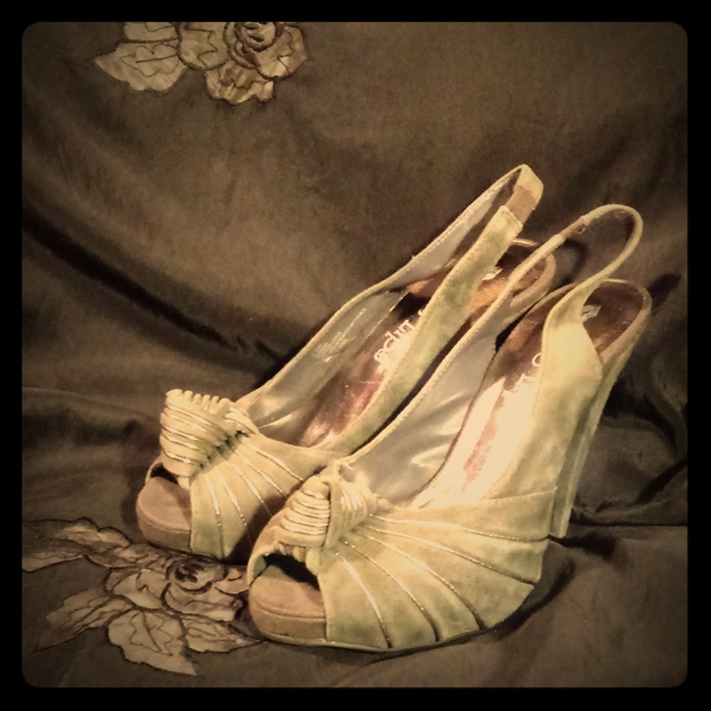 Two Lips Blondie Suede Sling Backs (7.5)